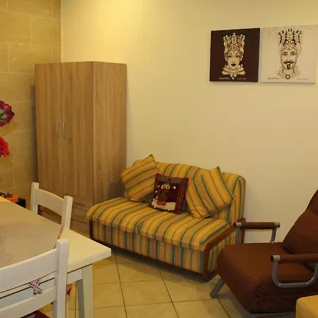 Apartment Il Conte Di Cavour Syrakus